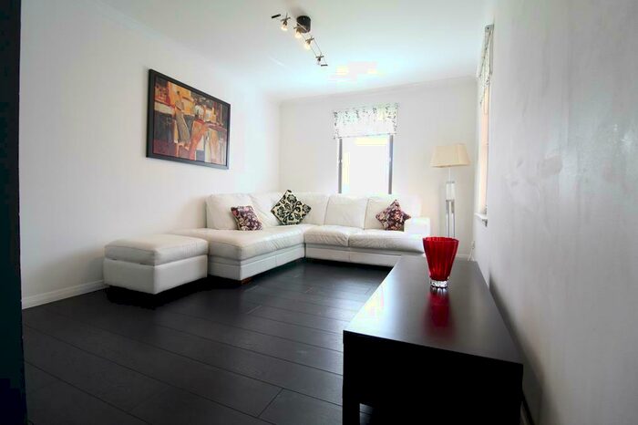 1 Bedroom Flat To Rent In Headland Court, Aberdeen, AB10