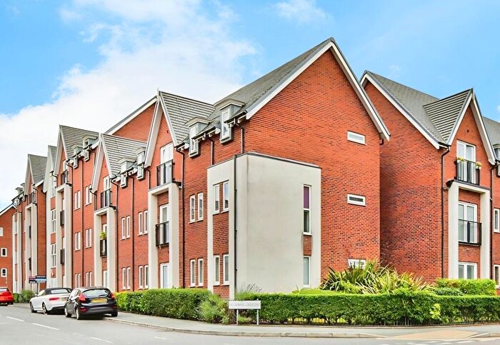 1 Bedroom Apartment For Sale In Houseman Crescent, Manchester, Greater Manchester, M20