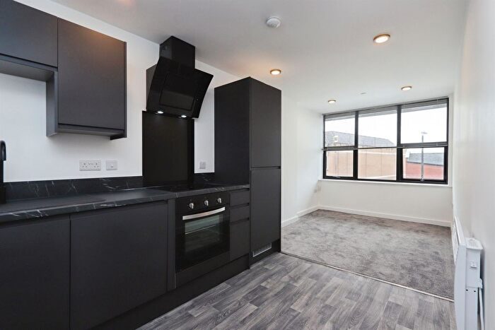 1 Bedroom Flat For Sale In Burlington Street, Chesterfield, S40
