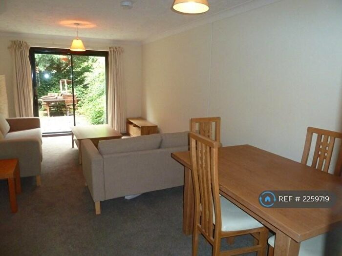 4 Bedroom Terraced House To Rent In Berkeley Close, Southampton, SO15