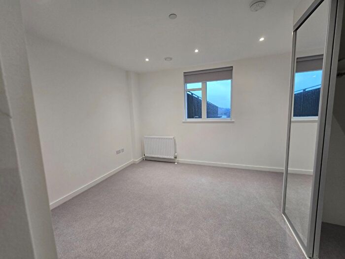 2 Bedroom Flat To Rent In Culvert East House, Masons Avenue, Harrow, Greater London, HA3