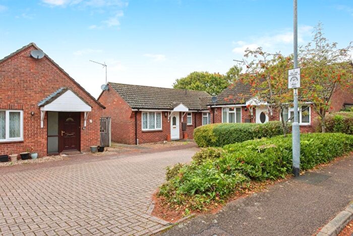 2 Bedroom Semi-Detached Bungalow For Sale In The Orchard, Brandon, IP27