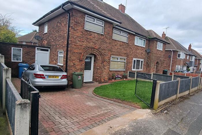 3 Bedroom Semi-Detached House For Sale In Hammerwater Drive, Mansfield, NG20