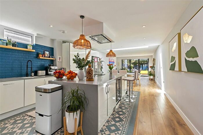 4 Bedroom Detached House For Sale In Stanley Road, Teddington, TW11