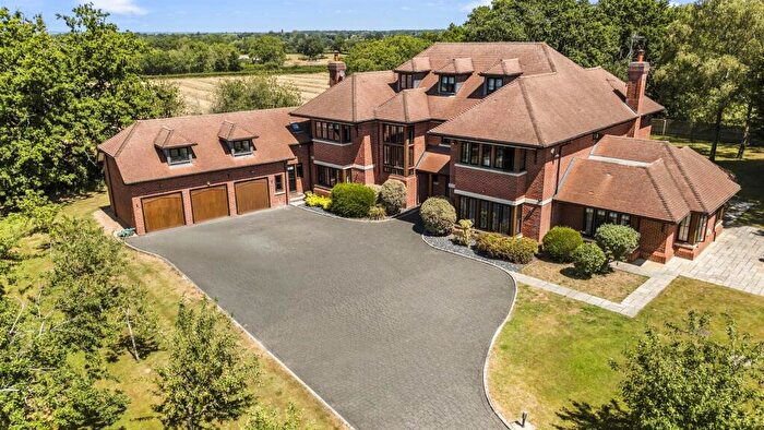 6 Bedroom Detached House For Sale In Chavey Down Road Bracknell, RG42
