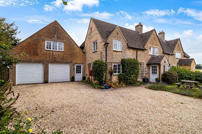 4 Bedroom Semi-Detached House For Sale In Marston Hill, Meysey Hampton, Cirencester, Gloucestershire, GL7