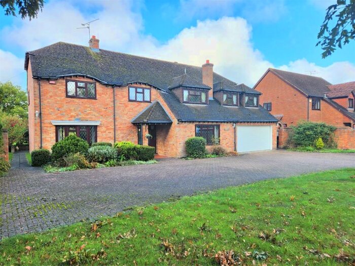 5 Bedroom Detached House For Sale In Mole Road, Sindlesham, Wokingham, RG41