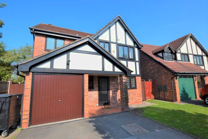 4 Bedroom Detached House To Rent In Ascott Gardens, West Bridgford, Nottingham, Notts, NG2