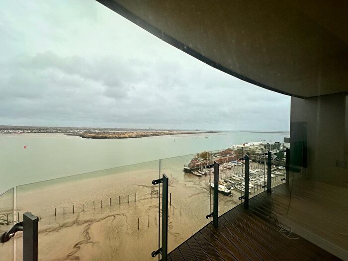 2 Bedroom Flat To Rent In Pegasus Way, Gillingham, ME7