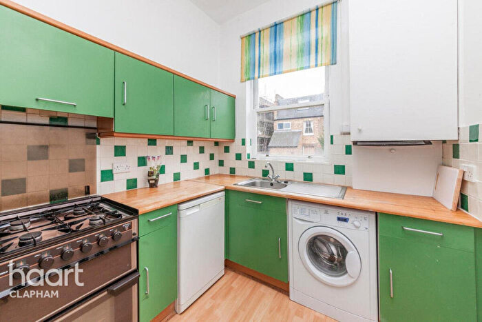 1 Bedroom Apartment To Rent In Cologne Road, London, SW11