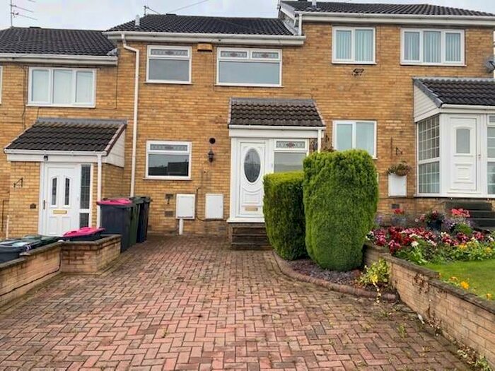 3 Bedroom Town House To Rent In North Street, Rotherham, ., S62