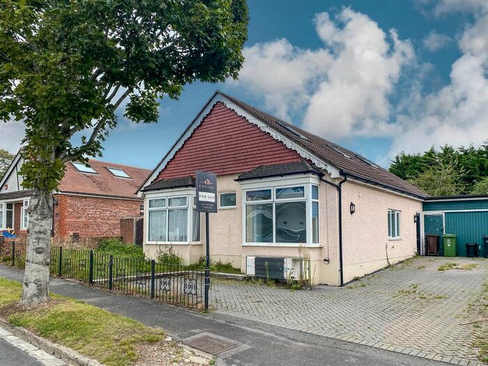 Houses for sale & to rent in PO6 2ER, Chilgrove Road, Drayton And