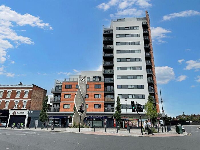 1 Bedroom Apartment For Sale In Forest Lane, London, E15
