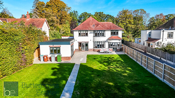 6 Bedroom Detached House For Sale In Beacon Hill Road, Newark, NG24