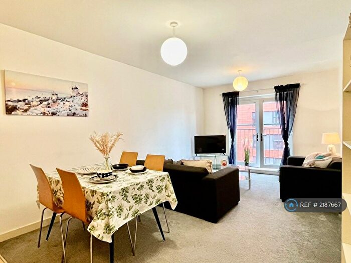 2 Bedroom Flat To Rent In Delta Point, Salford, M3