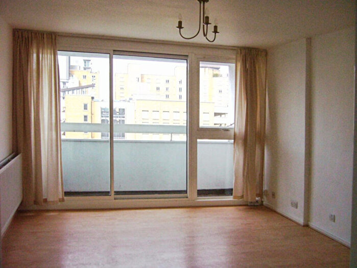 1 Bedroom Apartment To Rent In The Quarterdeck, London, E14