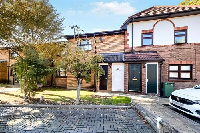 1 Bedroom Flat For Sale In Custom House, London, E16
