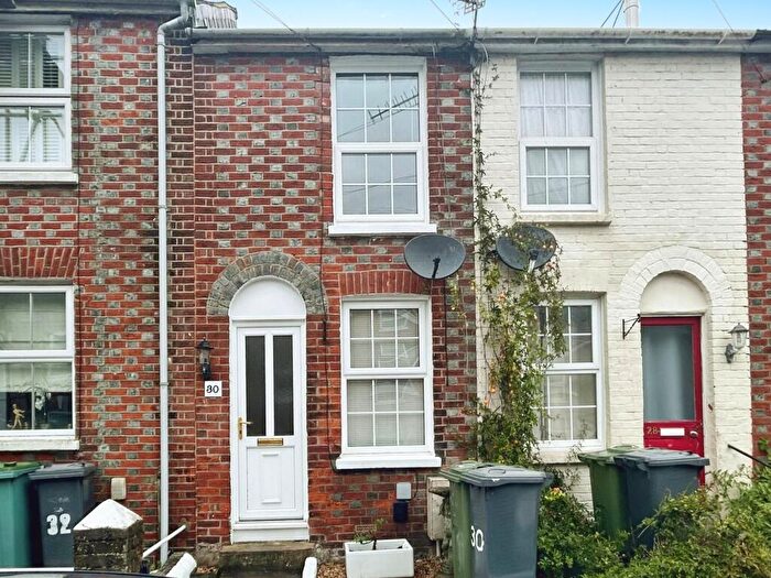 2 Bedroom Terraced House To Rent In Albert Street, Cowes, PO31