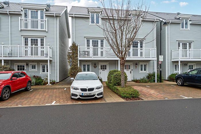 4 Bedroom Semi Detached House For Sale In Green Park Village, Berkshire, RG2