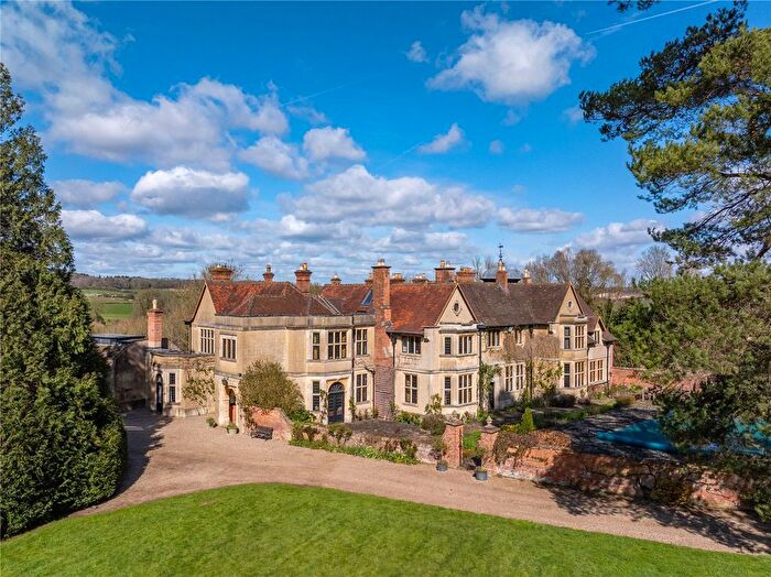 11 Bedroom Detached House For Sale In Hawkridge Hill, Frilsham, Hermitage, West Berkshire, RG18