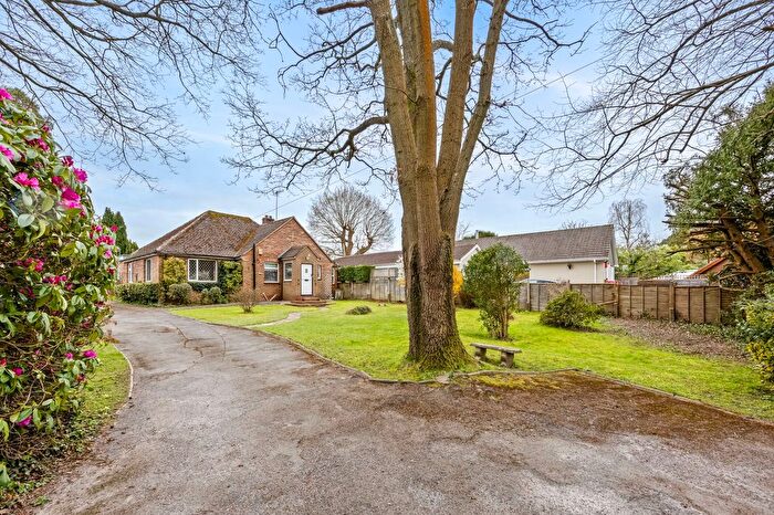 3 Bedroom Detached Bungalow For Sale In Mill Lane, Copthorne, RH10