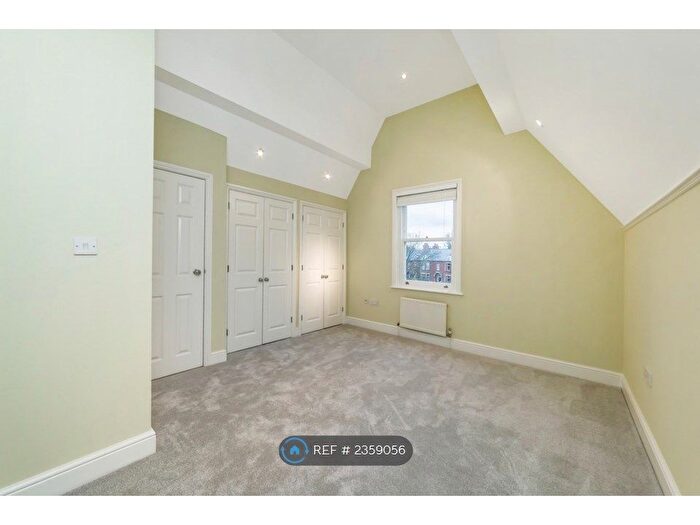 4 Bedroom Terraced House To Rent In Telferscot Road, Balham, SW12