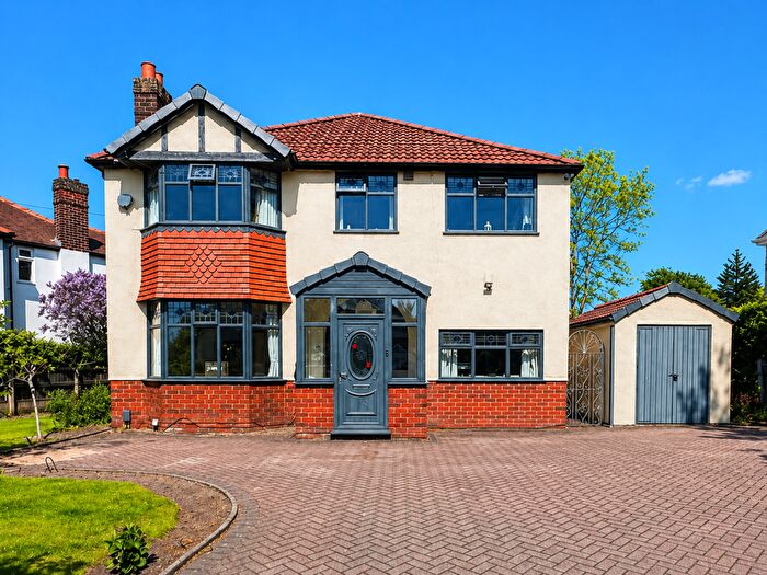 4 Bedroom Detached House For Sale In Framingham Road, Sale, M33