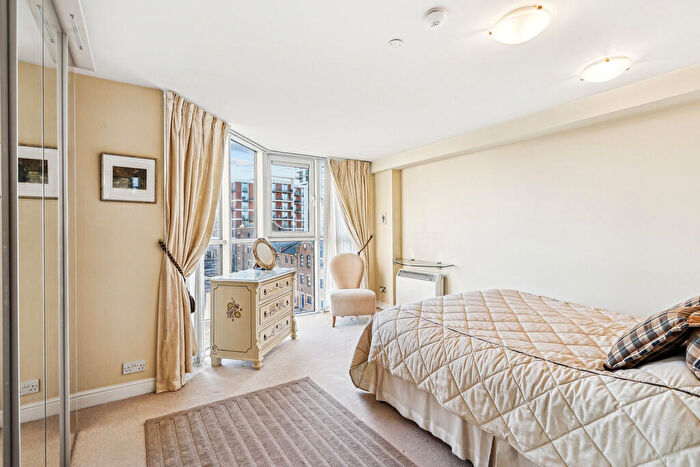 2 Bedroom Apartment To Rent In Prices Court, Battersea, SW11