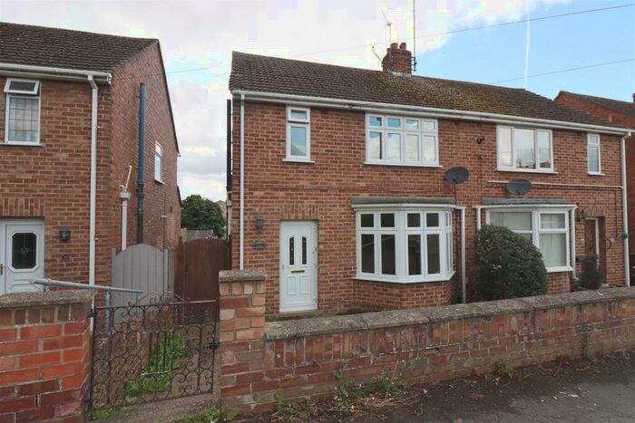 3 Bedroom Semi-Detached House To Rent In Thomas Road, Kettering, NN15