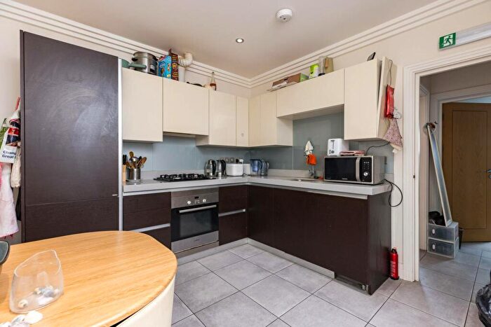 4 Bedroom House To Rent In Sussex Way, Archway, London, N19