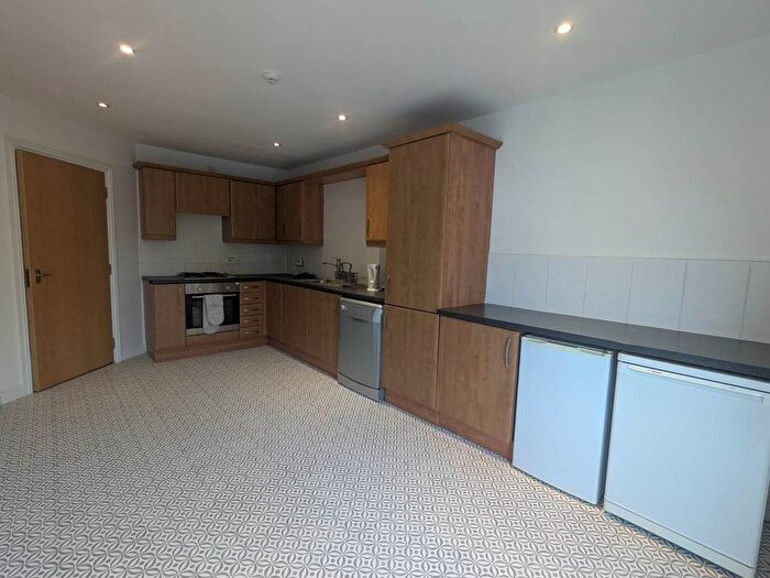 4 Bedroom Town House To Rent In Milnbank Gardens, Dundee, DD1
