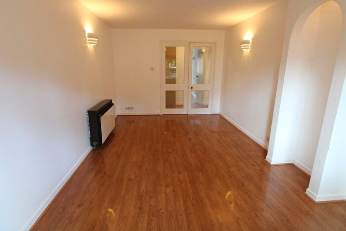 2 Bedroom Flat To Rent In Thornton Heath, CR7