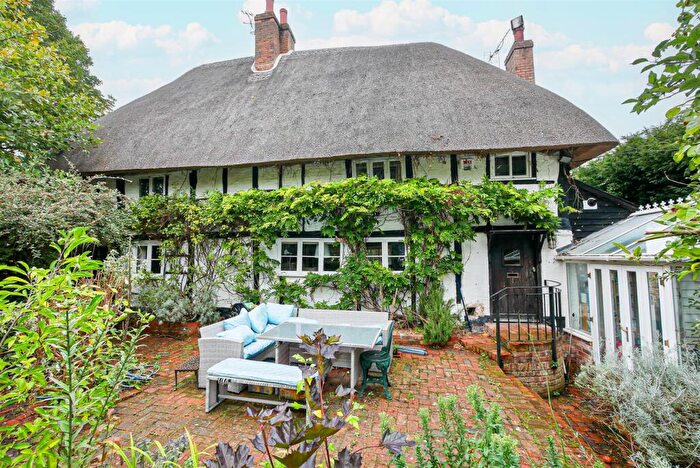 4 Bedroom Detached House For Sale In Sotwell Street, Brightwell-Cum-Sotwell, OX10
