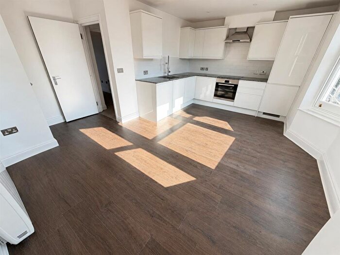 1 Bedroom Flat To Rent In Flat, Regents Gate, A East Street, Brighton, BN1