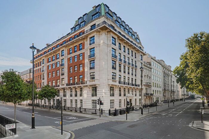 3 Bedroom Flat For Sale In Flat K, Portland Place, Marylebone, London, W1B