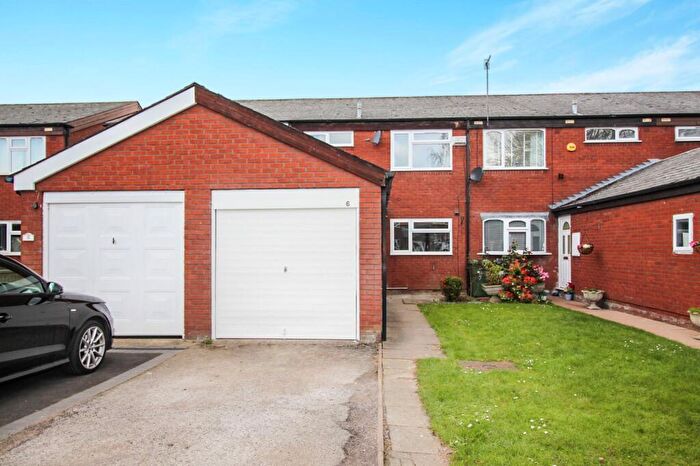 3 Bedroom House To Rent In Leyburn Close, Warwick, CV34