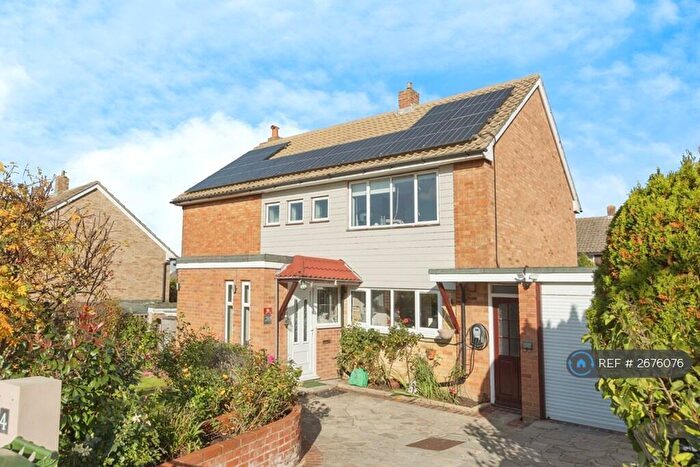4 Bedroom Detached House To Rent In Waring Close, Orpington, BR6