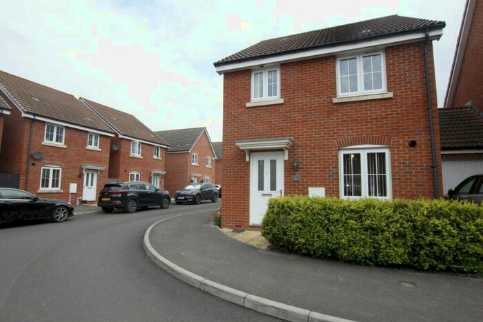 3 Bedroom House To Rent In Blain Place, SN4