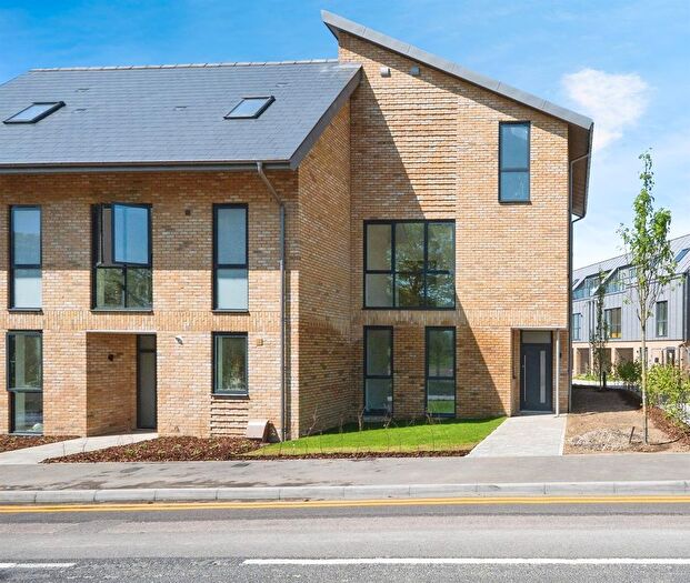 4 Bedroom Semi-Detached House For Sale In Guston Heights, Guston, Dover, CT15