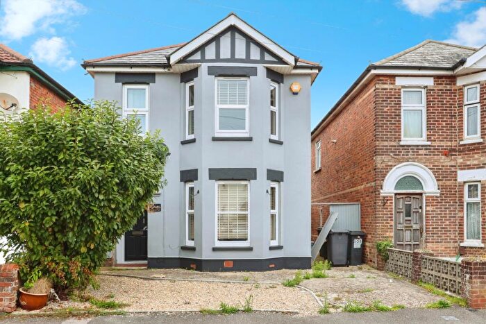 4 Bedroom Detached House For Sale In Capstone Road, Bournemouth, Dorset, BH8