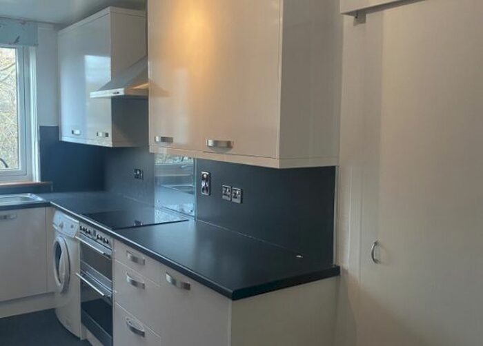 2 Bedroom Flat To Rent In South Street, Perth, Perthshire, PH2