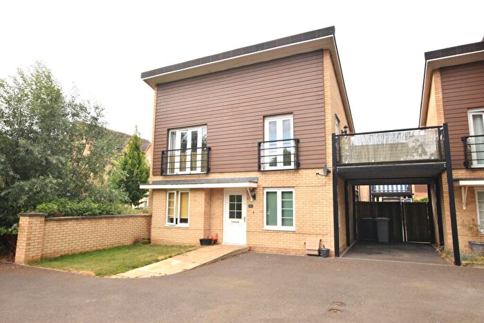 2 Bedroom Link Detached House To Rent In Holbrook Way, Barleythorpe, LE15