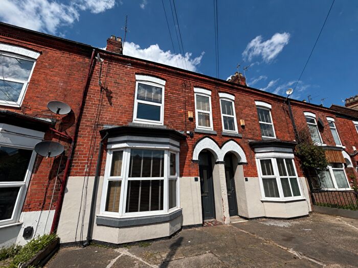 6 Bedroom Terraced House For Sale In Lambert Street, Hull, HU5