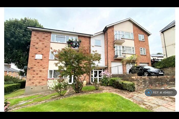 2 Bedroom Flat To Rent In Crown Street, Brentwood, CM14