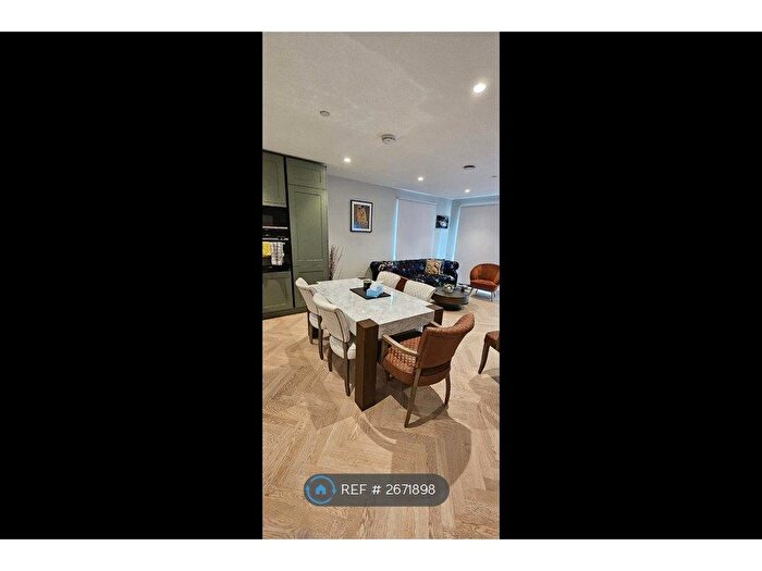 2 Bedroom Flat To Rent In Explorer Way, London, NW7