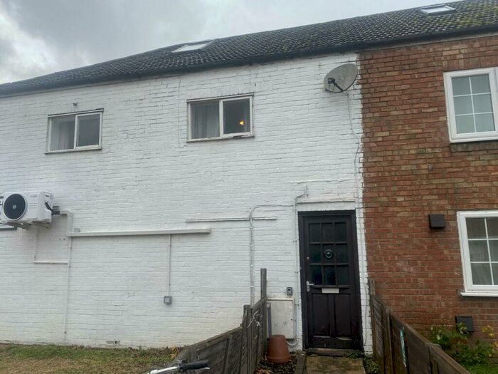 1 Bedroom Flat To Rent In London Road, RG14