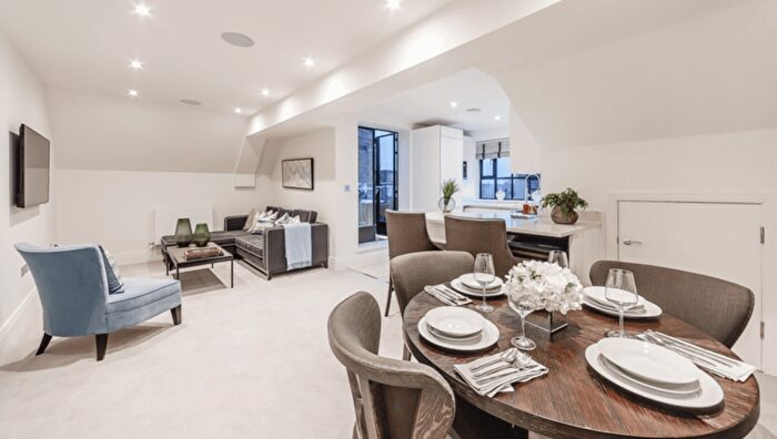 2 Bedroom Flat To Rent In Rainville Road, London, W6