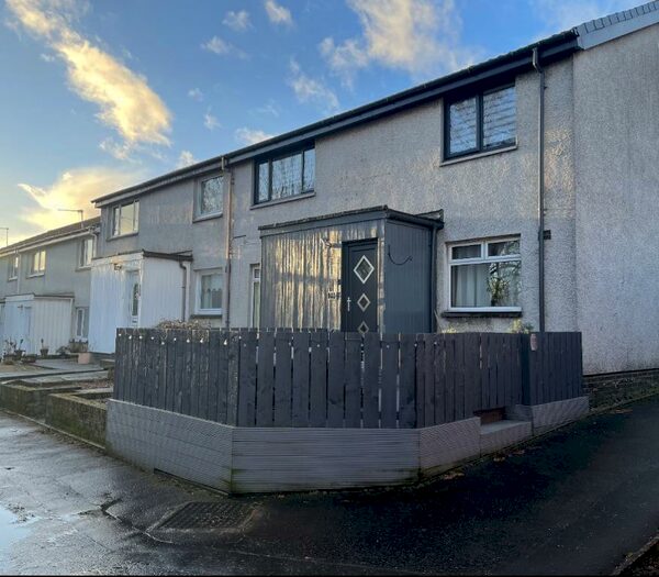 2 Bedroom Flat To Rent In Hazel Road, Banknock, Falkirk, FK4