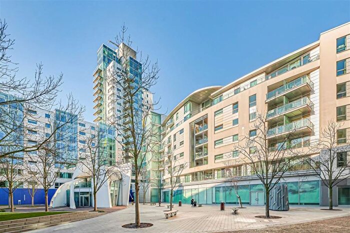 1 Bedroom Flat To Rent In Empire Square East, Borough, SE1