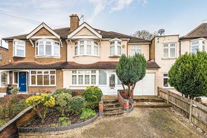 5 Bedroom Semi Detached House For Sale In Valleyfield Road, Streatham, SW16